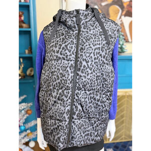 GAP Gray Black Leopard Print Puffer Vest XL